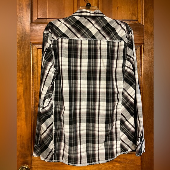 Helix Men’s Athletic Fit Button Down Plaid Shirt - Picture 6 of 10